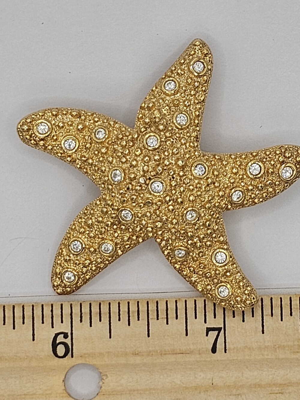 Swarovski Vintage/Retired Gold Starfish Brooch With Clear Crystals Excellent